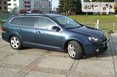 Універсал Volkswagen Golf 2010 в Самборі