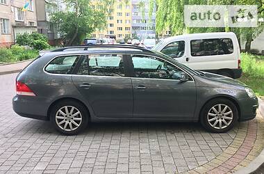 Універсал Volkswagen Golf 2009 в 