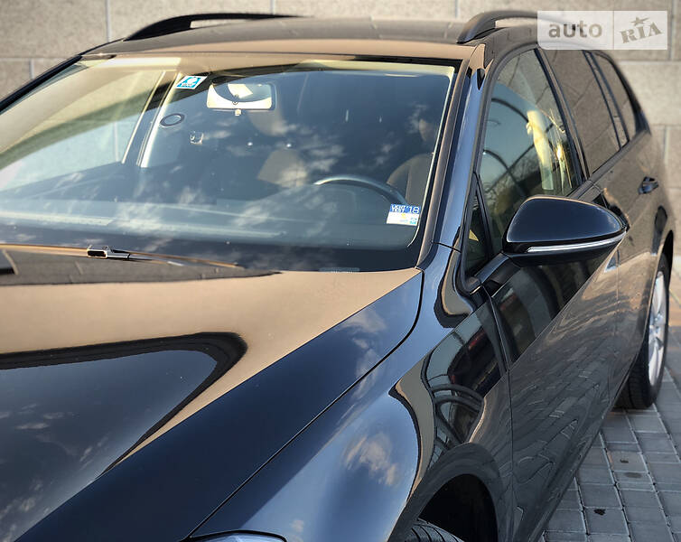 Універсал Volkswagen Golf 2014 в Хусті