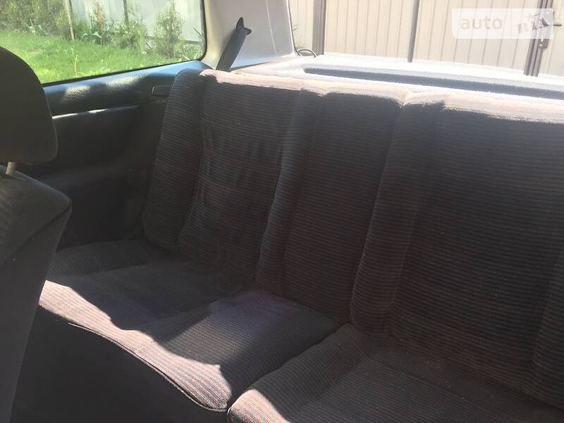 Купе Volkswagen Golf 1993 в Чернівцях фото 13 Купе Volkswagen Golf 1993 в Чернівцях
