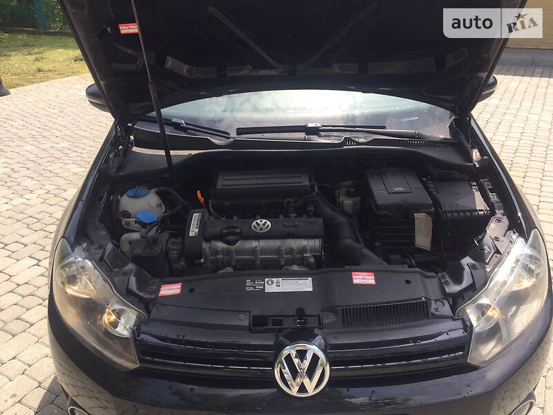 Хетчбек Volkswagen Golf 2009 в Львові