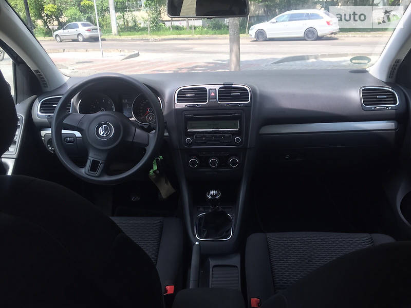 Хетчбек Volkswagen Golf 2009 в Львові
