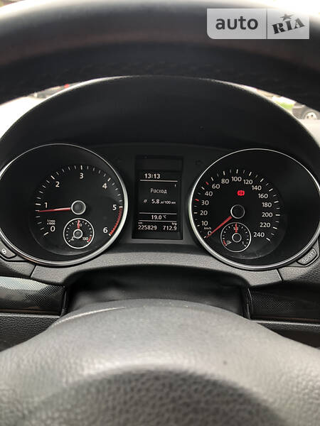 Хетчбек Volkswagen Golf 2010 в Івано-Франківську