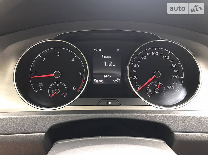 Хетчбек Volkswagen Golf 2014 в Києві