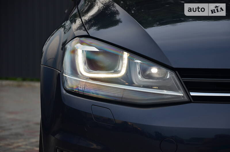 Універсал Volkswagen Golf 2015 в Луцьку