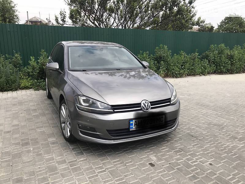 Хетчбек Volkswagen Golf 2013 в Києві