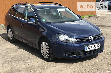 Універсал Volkswagen Golf 2012 в 