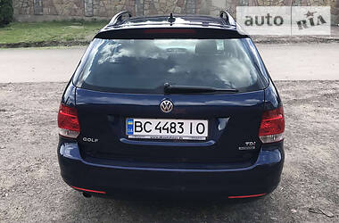 Універсал Volkswagen Golf 2012 в 