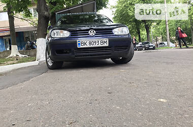 Хэтчбек Volkswagen Golf 2000 в Ровно