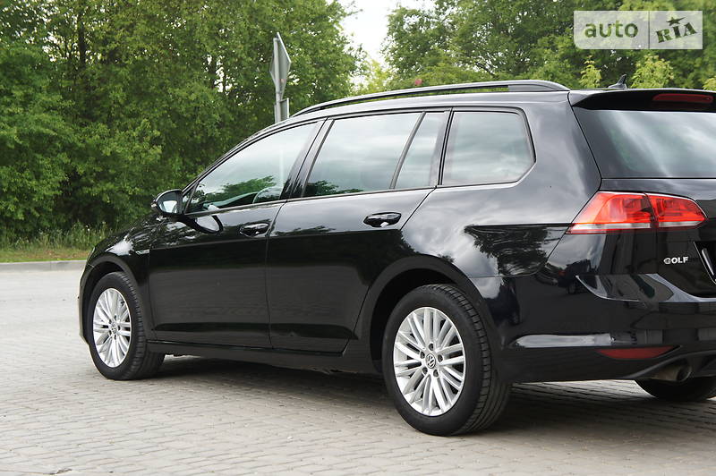 Універсал Volkswagen Golf 2014 в Чорткові