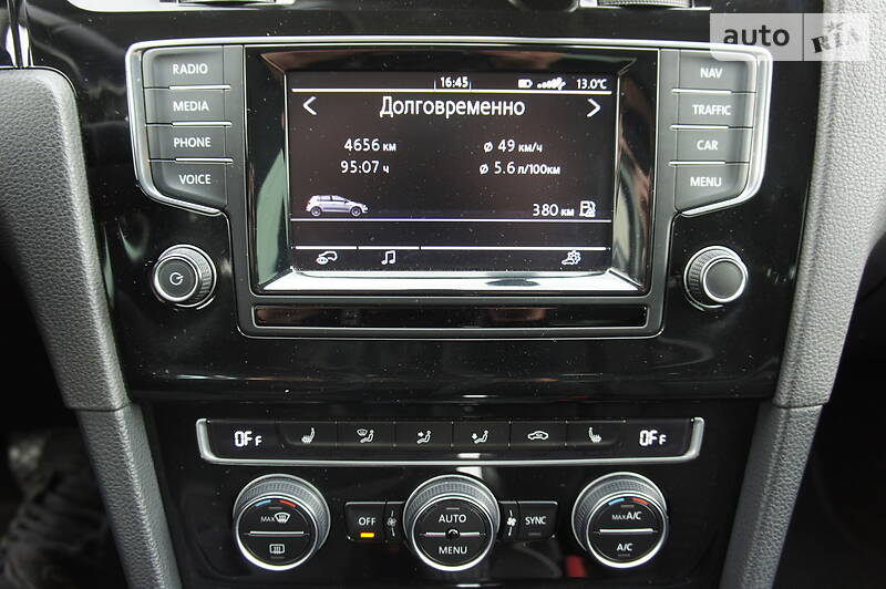 Універсал Volkswagen Golf 2014 в Чорткові