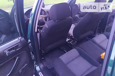 Універсал Volkswagen Golf 2000 в 