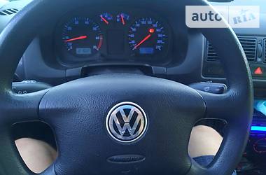 Універсал Volkswagen Golf 2000 в 