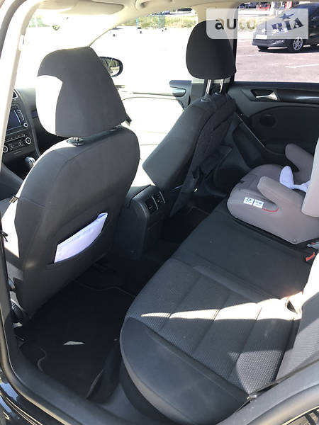 Хетчбек Volkswagen Golf 2012 в Запоріжжі