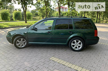 Універсал Volkswagen Golf 2000 в 