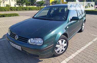 Універсал Volkswagen Golf 2000 в 