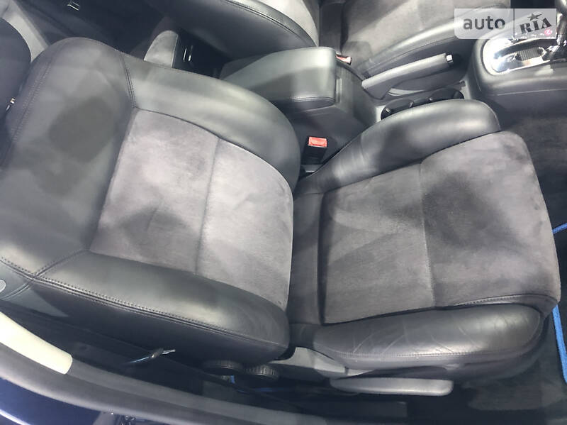 Універсал Volkswagen Golf 2004 в Львові