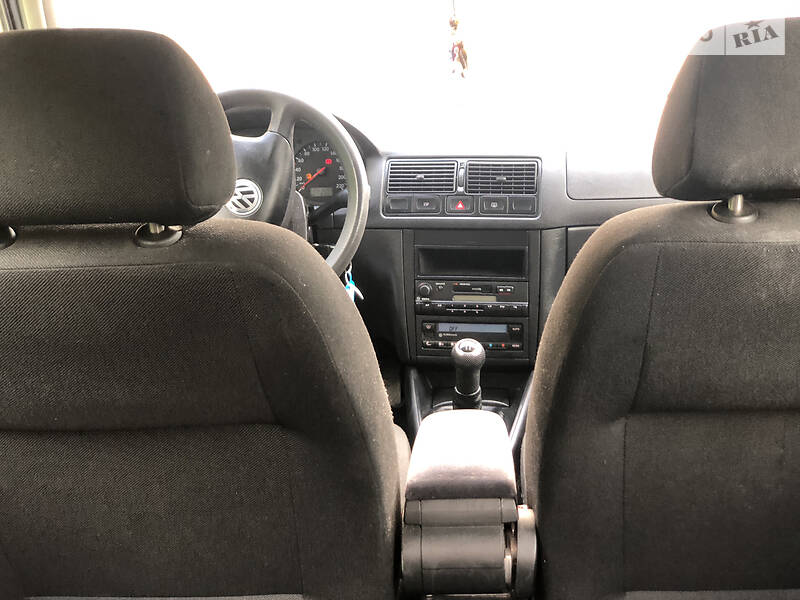 Хетчбек Volkswagen Golf 2000 в Дрогобичі