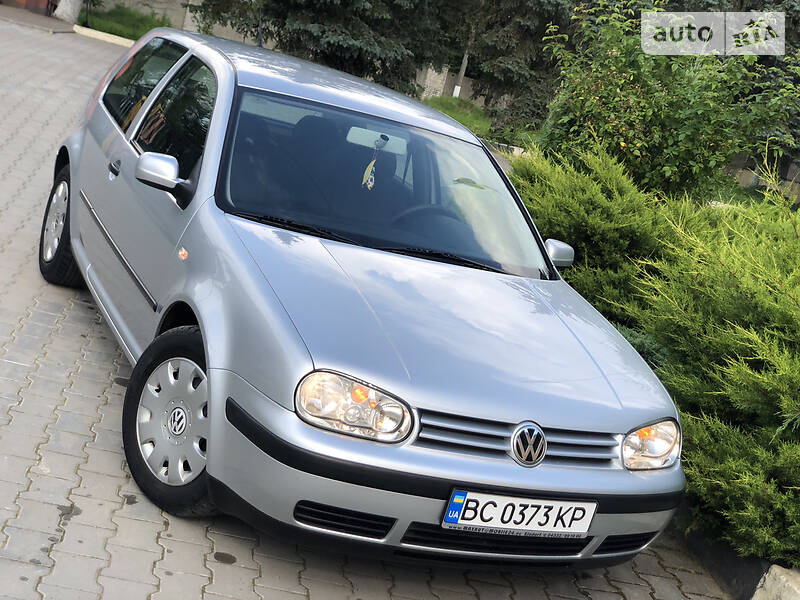 Хетчбек Volkswagen Golf 2000 в Дрогобичі