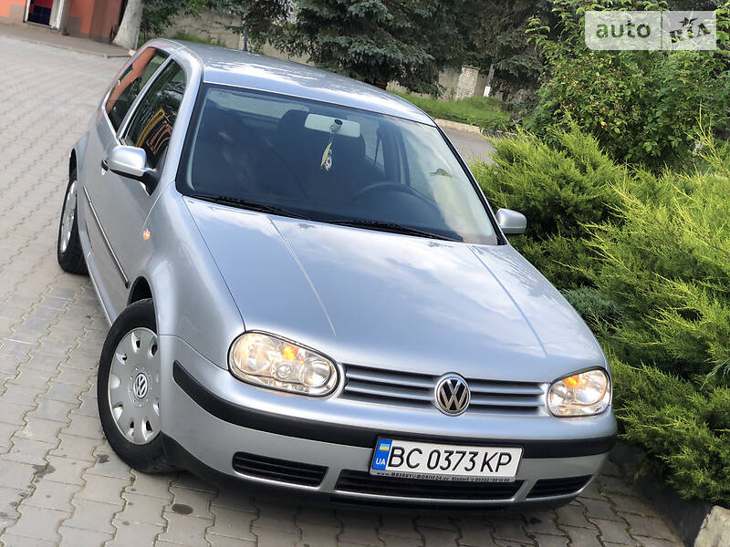 Хетчбек Volkswagen Golf 2000 в Дрогобичі