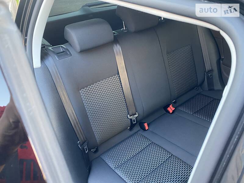 Хетчбек Volkswagen Golf 2011 в Луцьку фото 74 Хетчбек Volkswagen Golf 2011 в Луцьку