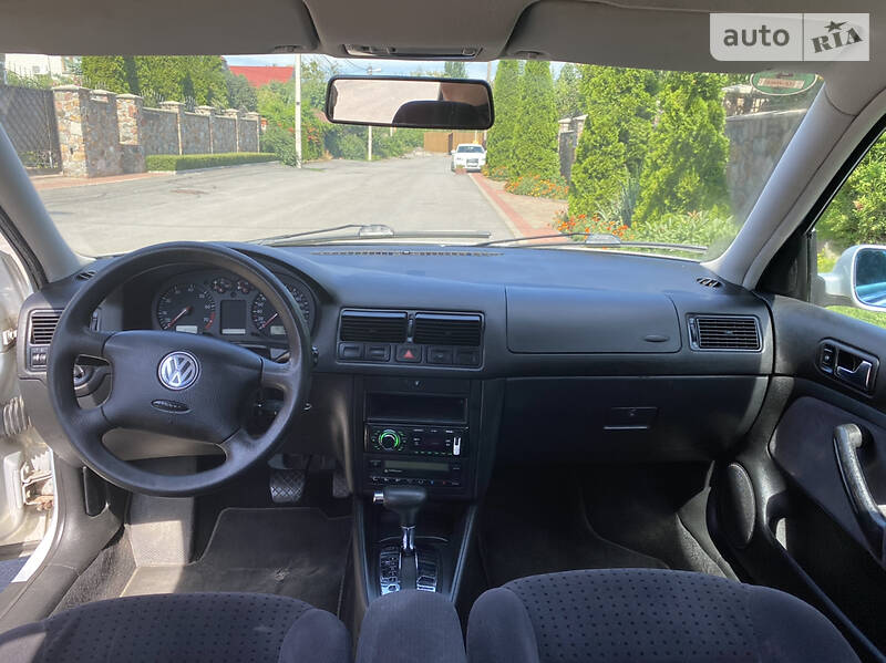 Хетчбек Volkswagen Golf 1998 в Вінниці