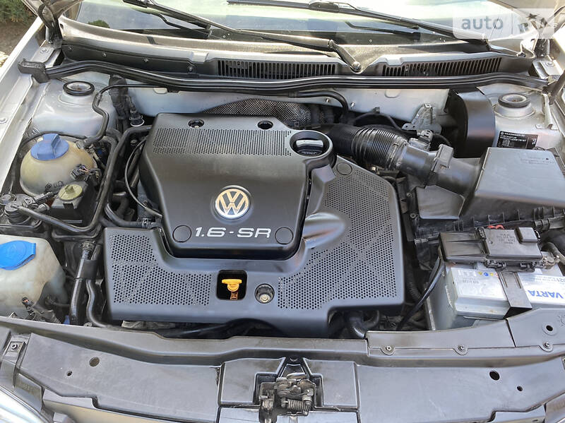 Хетчбек Volkswagen Golf 1998 в Вінниці