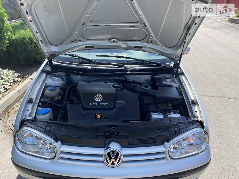 Хетчбек Volkswagen Golf 1998 в Вінниці