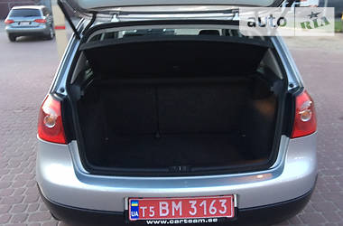 Хетчбек Volkswagen Golf 2008 в 