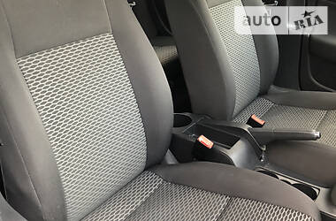 Універсал Volkswagen Golf 2012 в 
