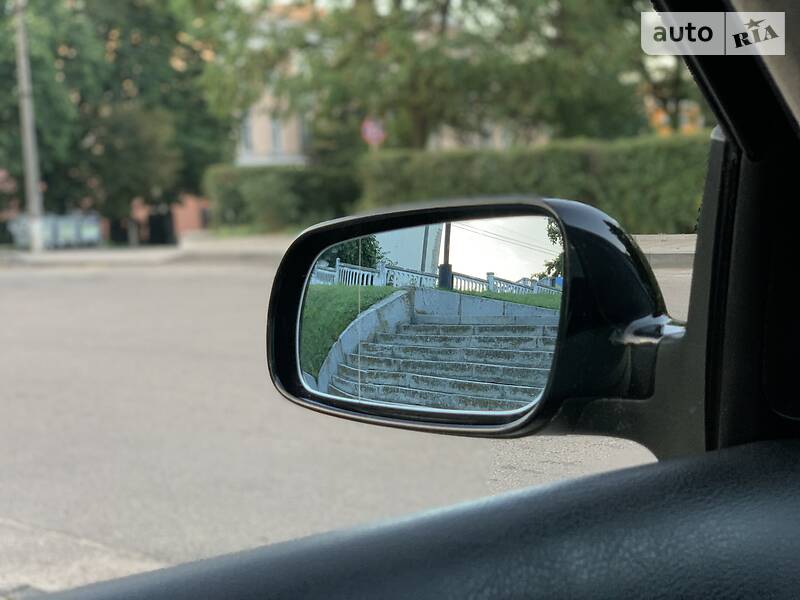Хэтчбек Volkswagen Golf 2001 в Белой Церкви