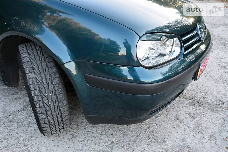 Універсал Volkswagen Golf 2001 в Дрогобичі