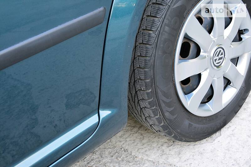 Універсал Volkswagen Golf 2001 в Дрогобичі