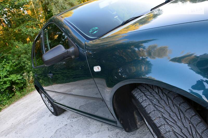 Універсал Volkswagen Golf 2001 в Дрогобичі