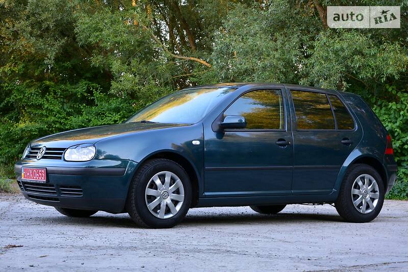 Універсал Volkswagen Golf 2001 в Дрогобичі
