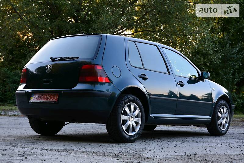 Універсал Volkswagen Golf 2001 в Дрогобичі