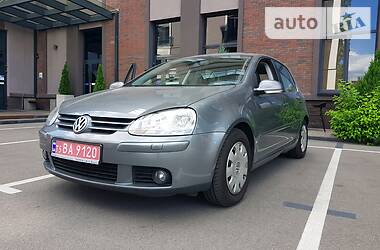 Хетчбек Volkswagen Golf 2006 в 