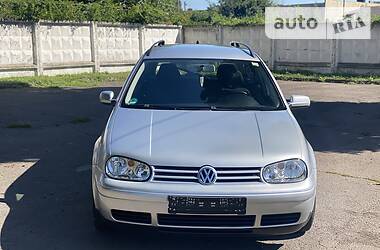 Универсал Volkswagen Golf 2003 в Ровно