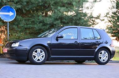 Хэтчбек Volkswagen Golf 2002 в Бориславе