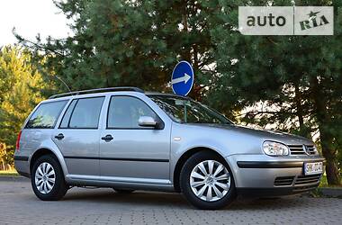 Универсал Volkswagen Golf 2003 в Бориславе