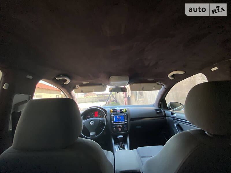 Хетчбек Volkswagen Golf 2007 в Києві