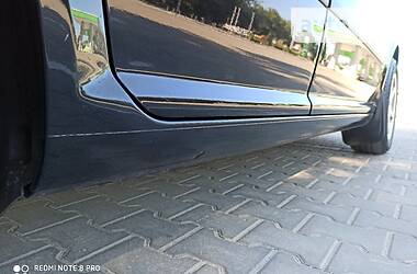 Хетчбек Volkswagen Golf 2001 в 