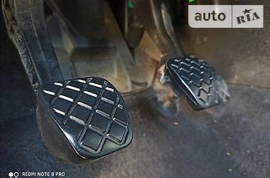 Хетчбек Volkswagen Golf 2001 в 