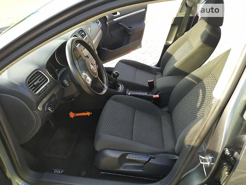 Універсал Volkswagen Golf 2010 в Стрию фото 100 Універсал Volkswagen Golf 2010 в Стрию
