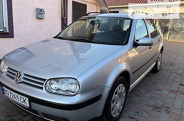 Універсал Volkswagen Golf 2000 в 