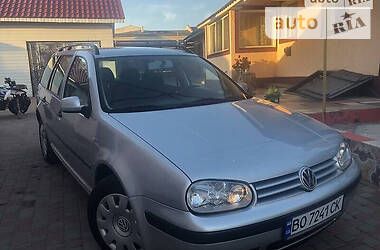 Універсал Volkswagen Golf 2000 в 