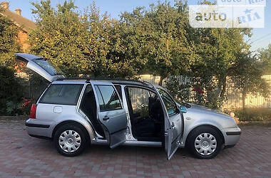 Універсал Volkswagen Golf 2000 в 