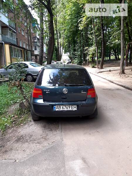 Хетчбек Volkswagen Golf 2002 в Хмельницькому
