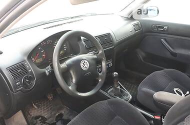 Універсал Volkswagen Golf 2000 в 