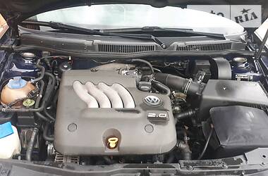 Універсал Volkswagen Golf 2000 в 